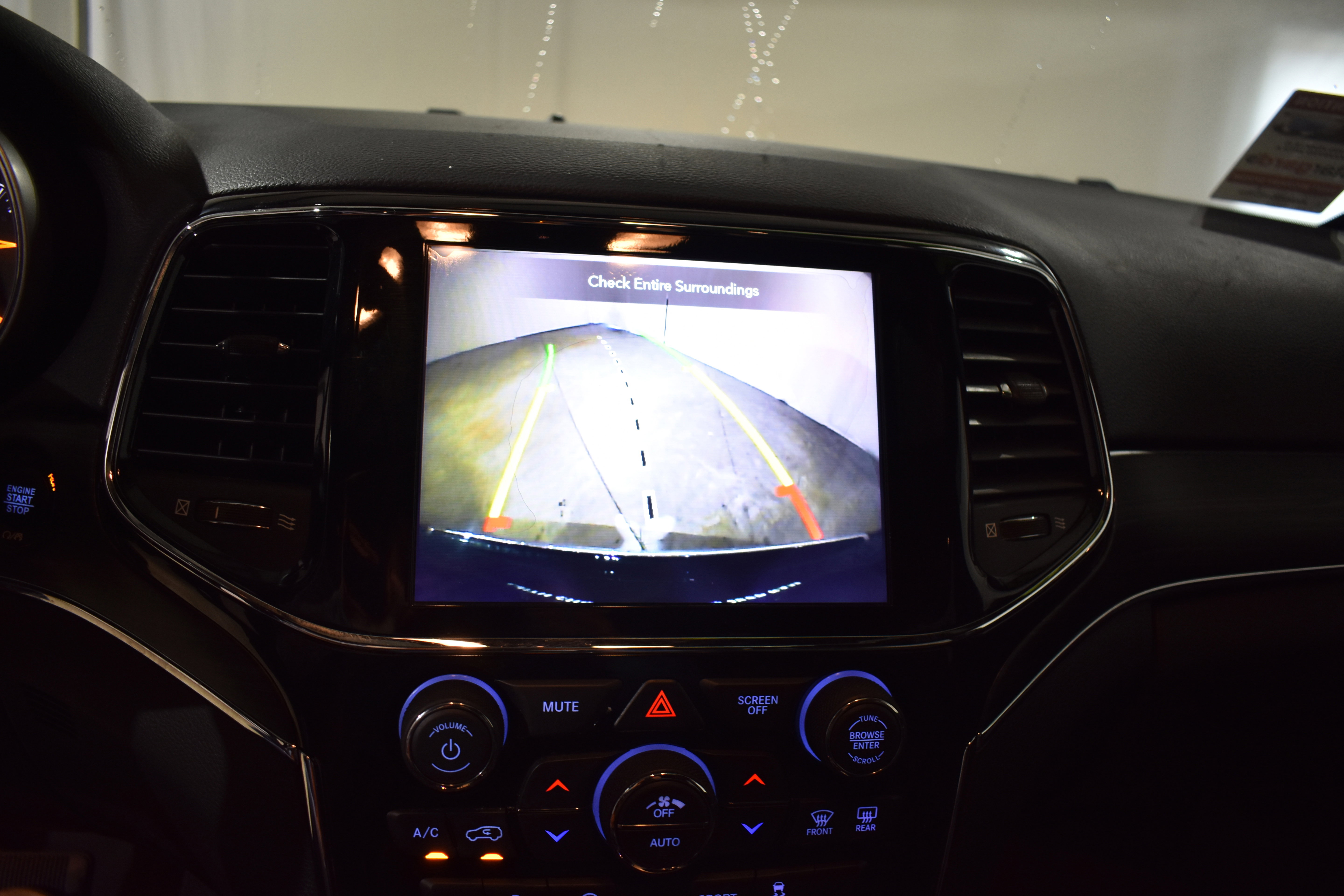 Used 2020 Jeep Grand Cherokee Limited w/ Trailer Tow Group IV image 22