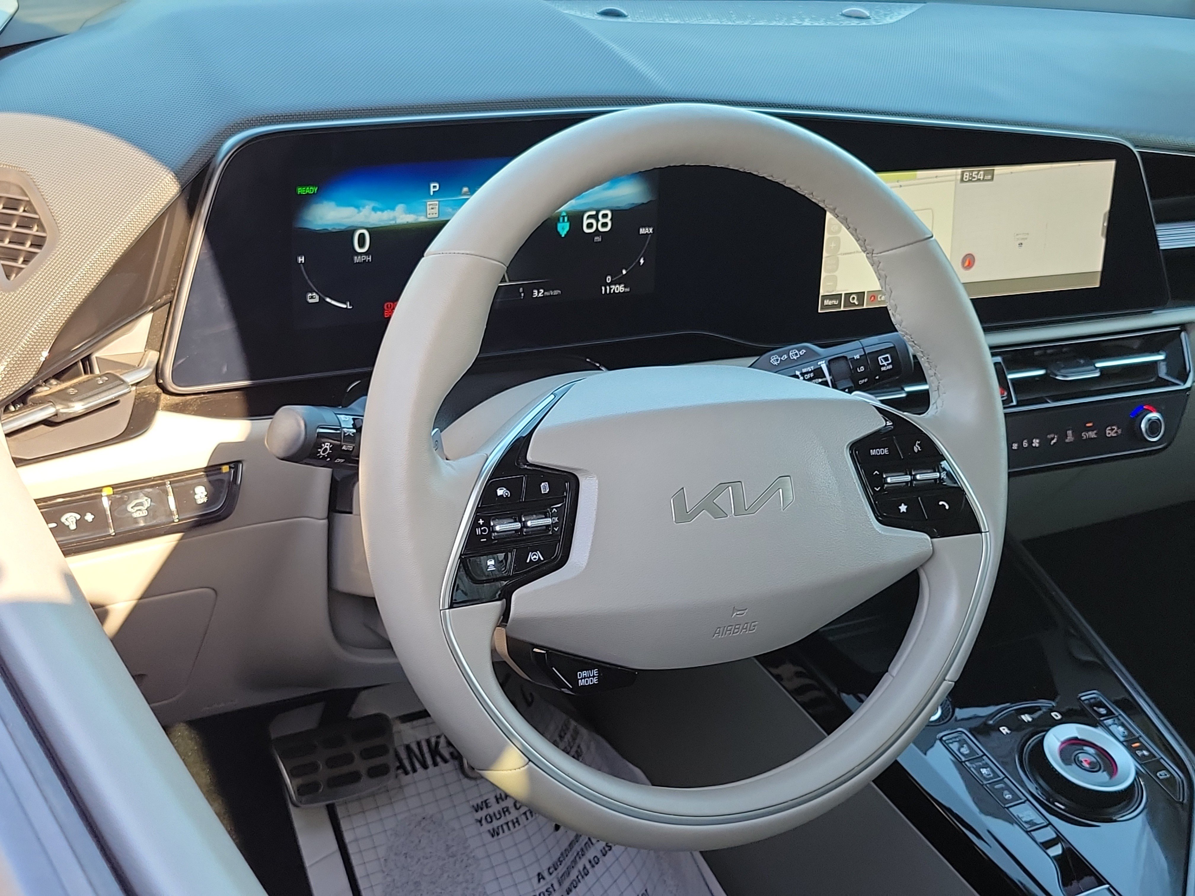 Used 2024 Kia Niro Wave w/ Wave Preserve Package FWD image 11
