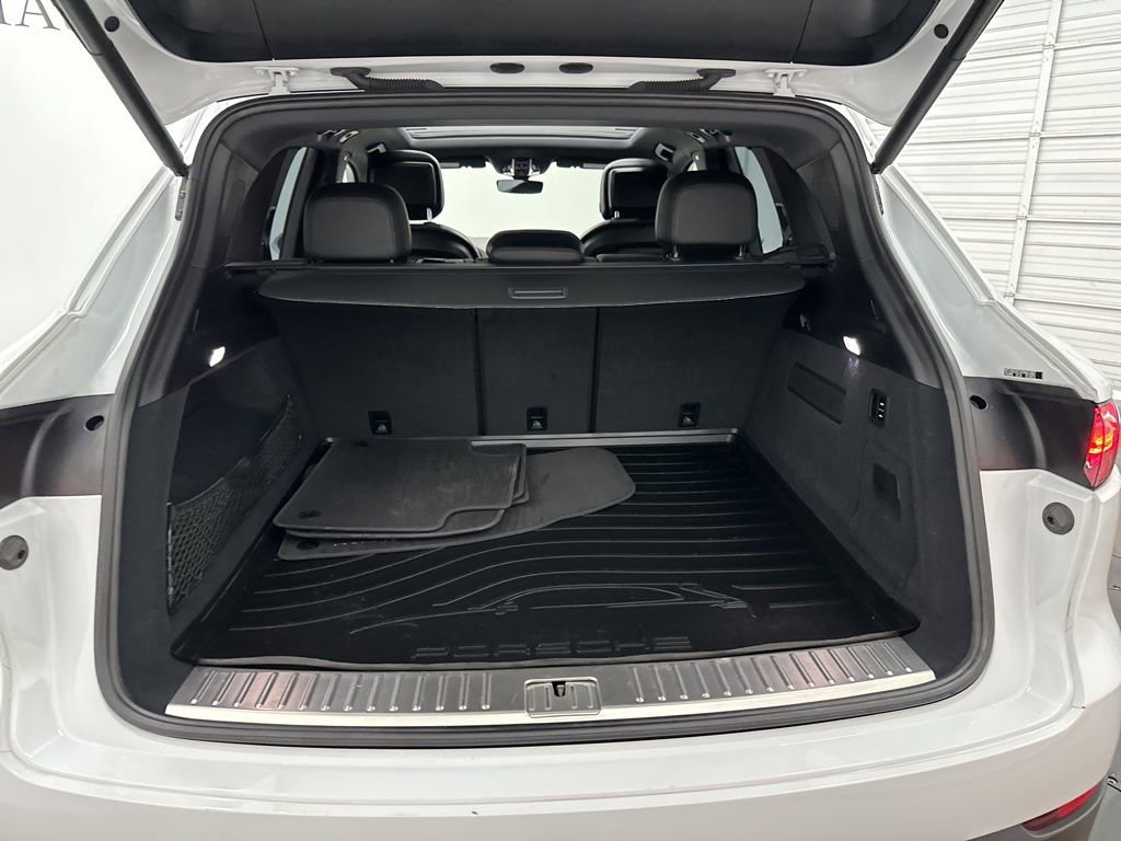 Used 2019 Porsche Cayenne S image 26