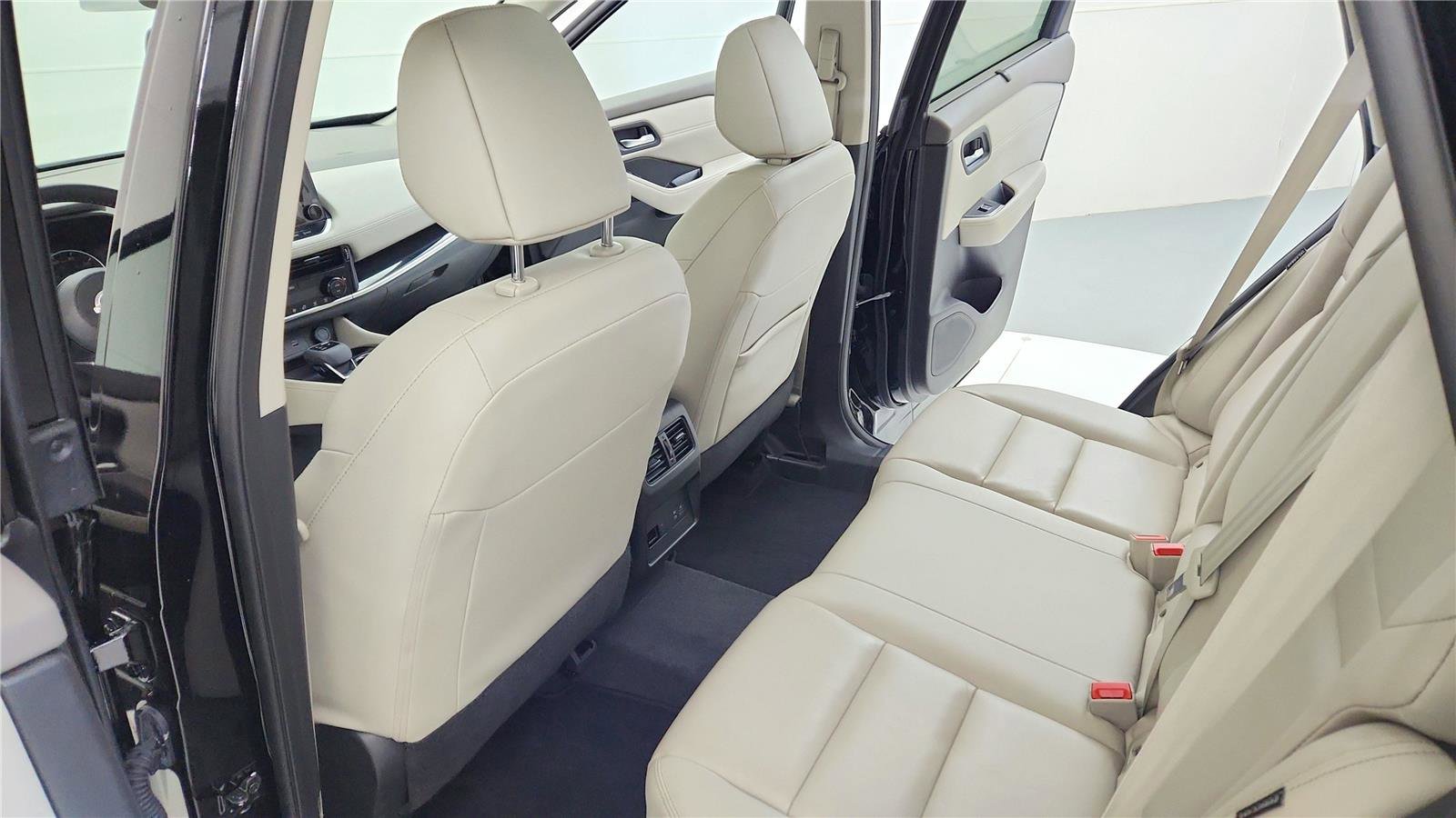 Used 2023 Nissan Rogue SL w/ SL Premium Package AWD/4WD image 13