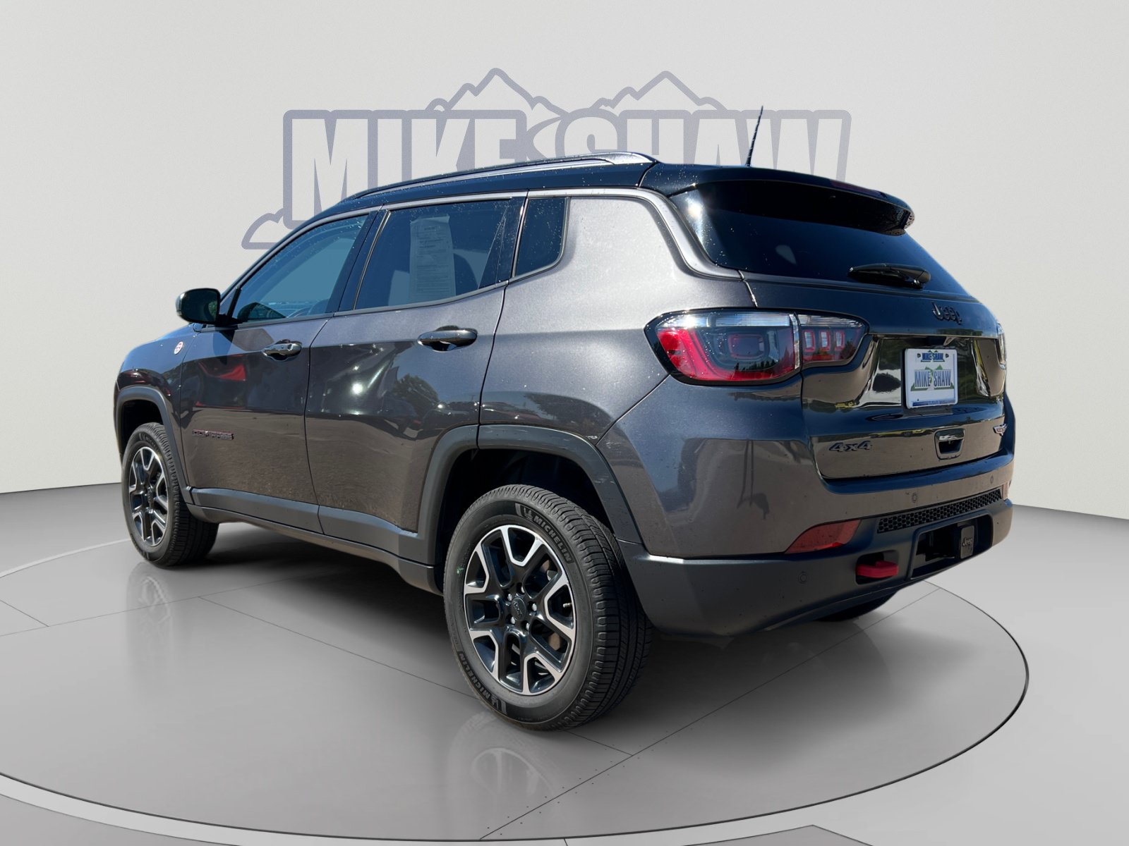 Used 2021 Jeep Compass Trailhawk w/ Convenience Group AWD/4WD image 3
