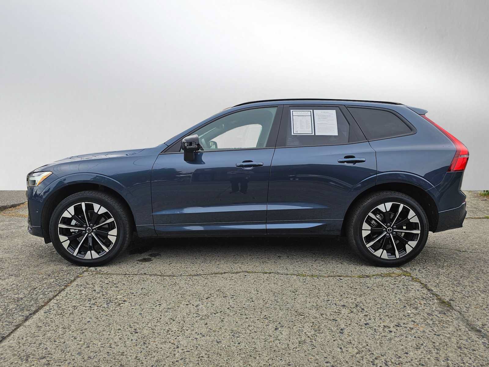 Certified 2026 Volvo XC60 B5 Plus w/ Protection Package Premier AWD/4WD image 6