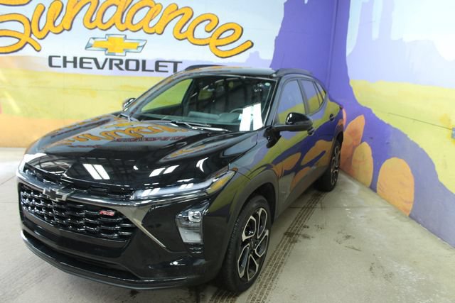 Used 2025 Chevrolet Trax RS FWD image 4