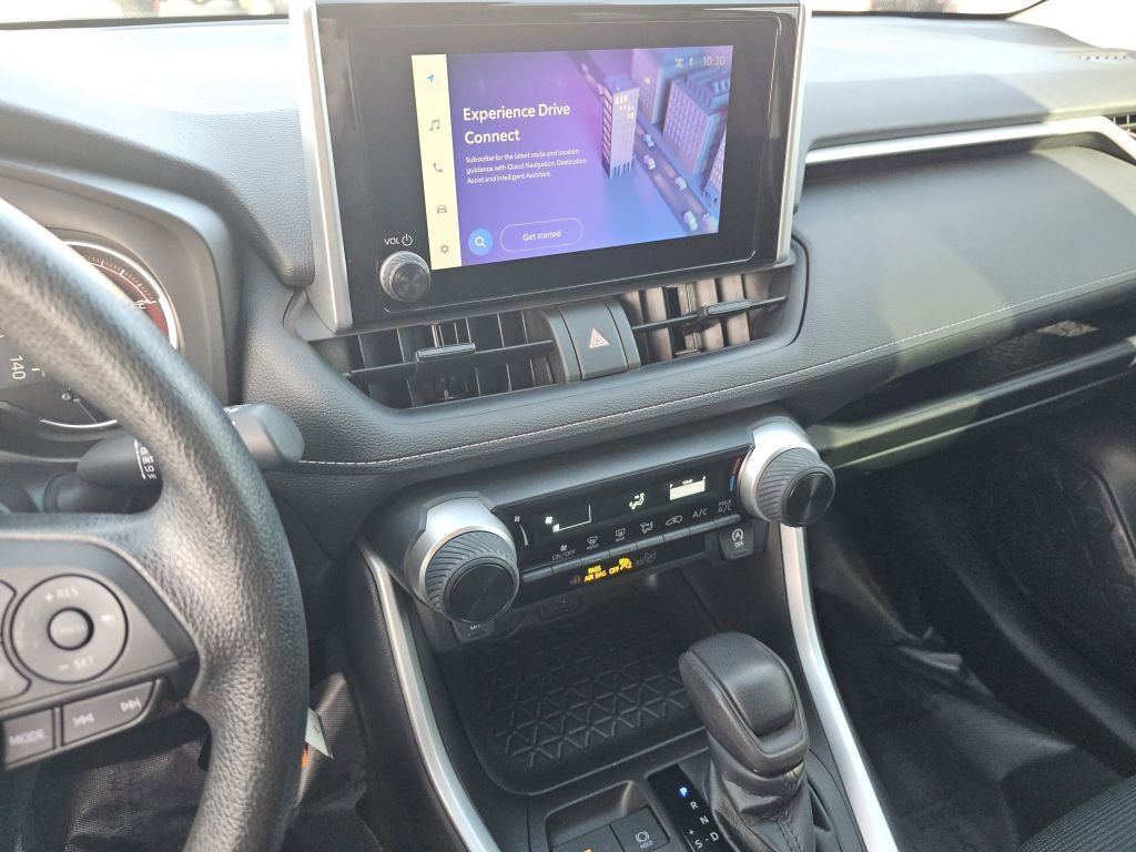 Used 2023 Toyota RAV4 LE image 31