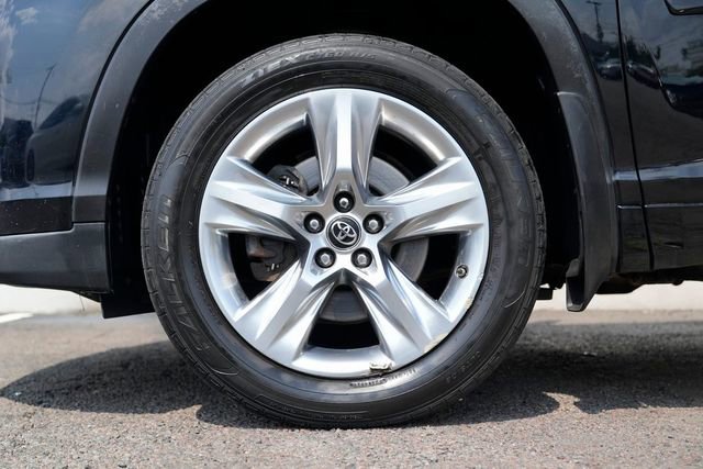 Used 2017 Toyota Highlander Limited image 13