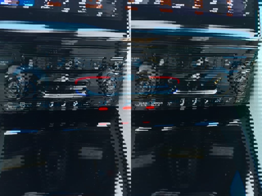 New 2025 Jeep Grand Cherokee Limited image 17