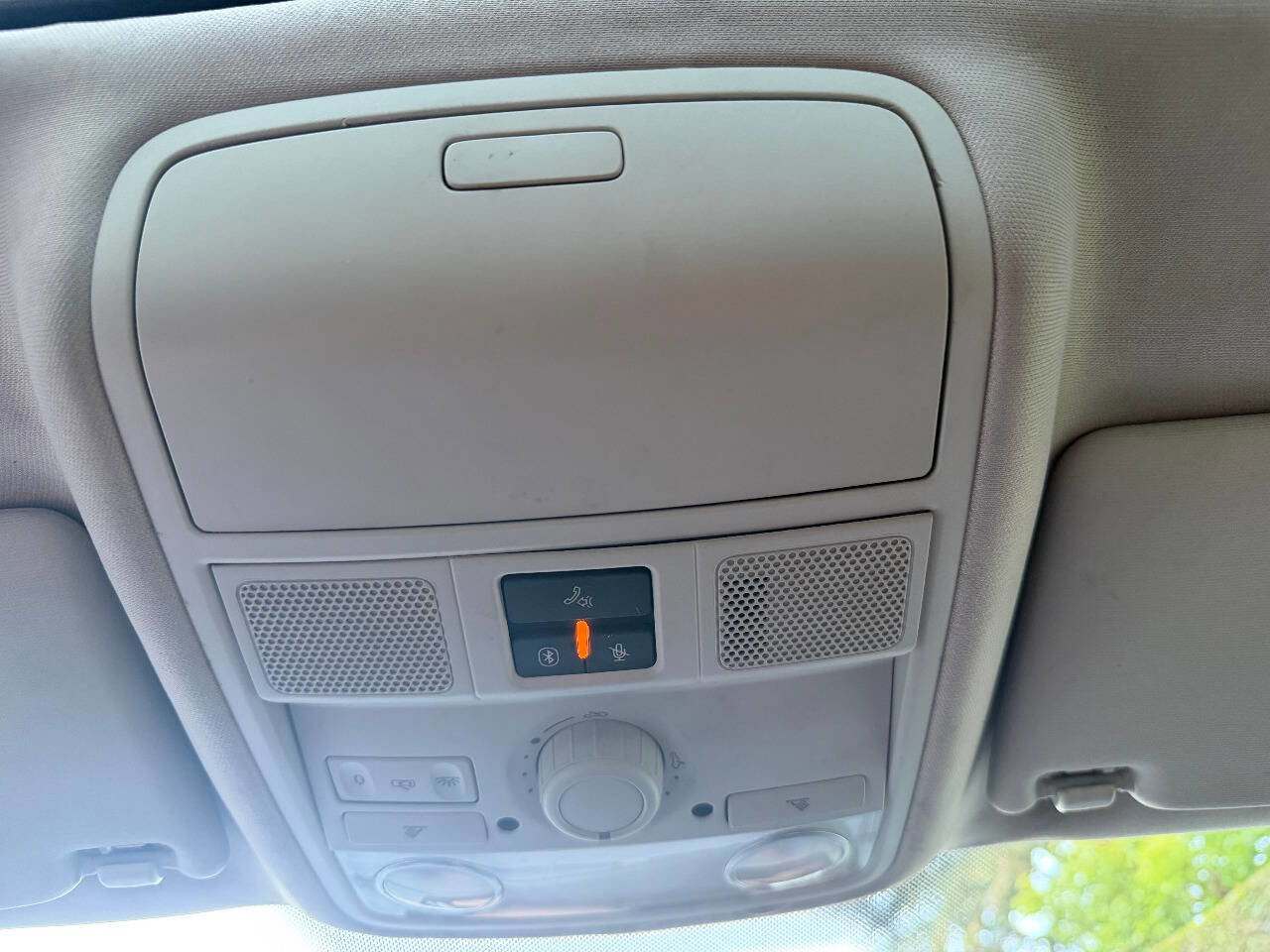 Used 2010 Volkswagen Golf 4-Door image 31