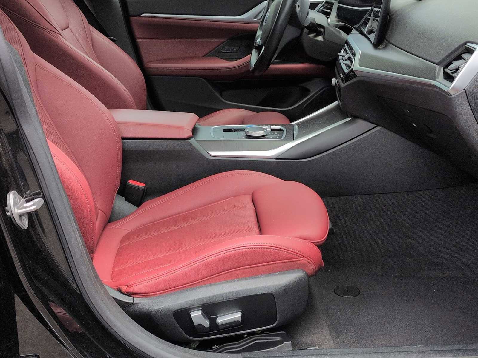 Certified 2023 BMW i4 eDrive35 w/ Premium Package RWD image 24