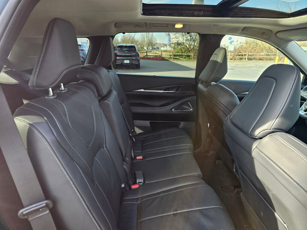 New 2025 INFINITI QX60 Sensory image 15