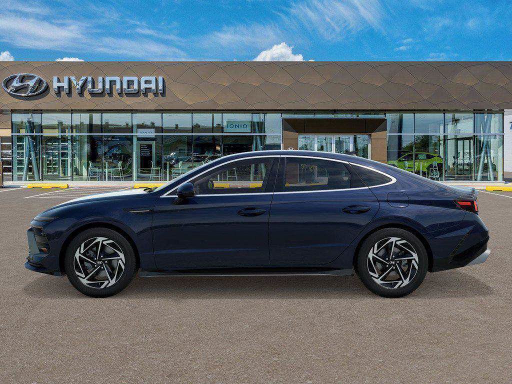 New 2026 Hyundai Sonata SEL AWD/4WD image 3