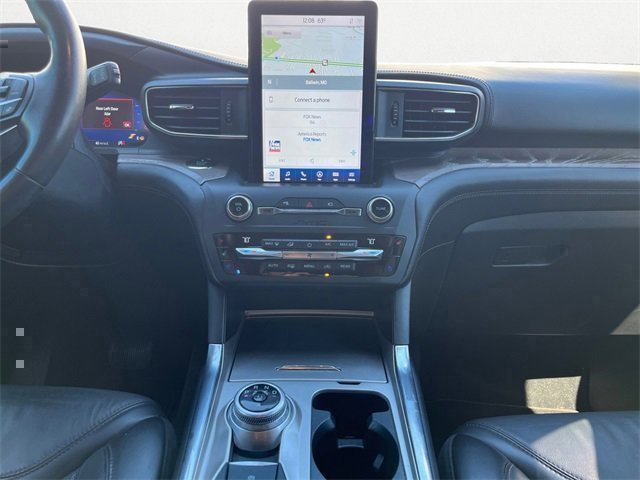 Used 2020 Ford Explorer Platinum w/ Premium Technology Package image 12
