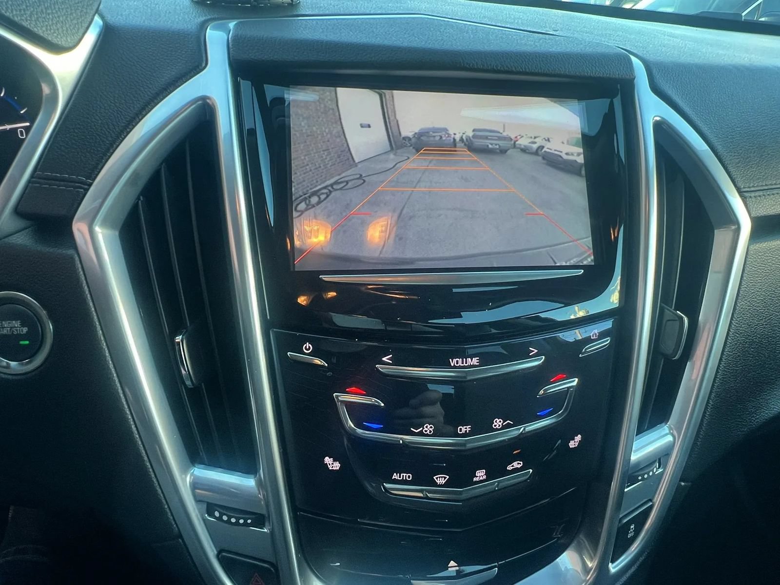 Used 2014 Cadillac SRX Luxury w/ Driver Awareness Package FWD image 23