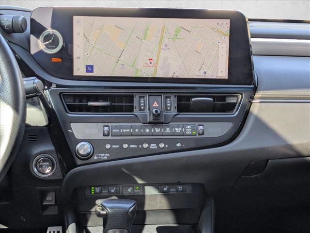 Used 2023 Lexus ES 300h F Sport image 17