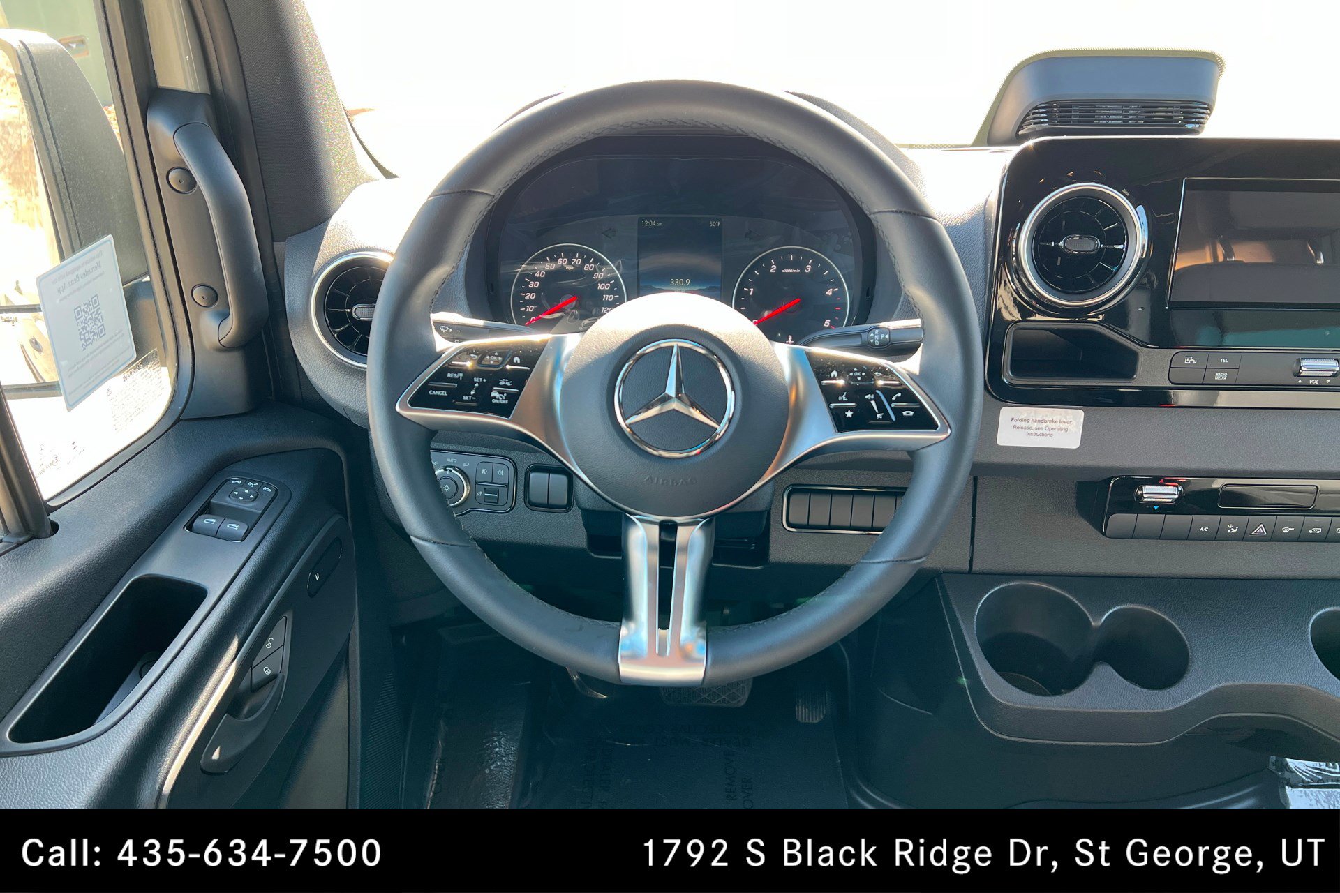 Used 2025 Mercedes-Benz Sprinter 2500 image 12