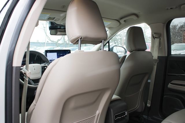 Used 2024 Lincoln Corsair Premiere image 33