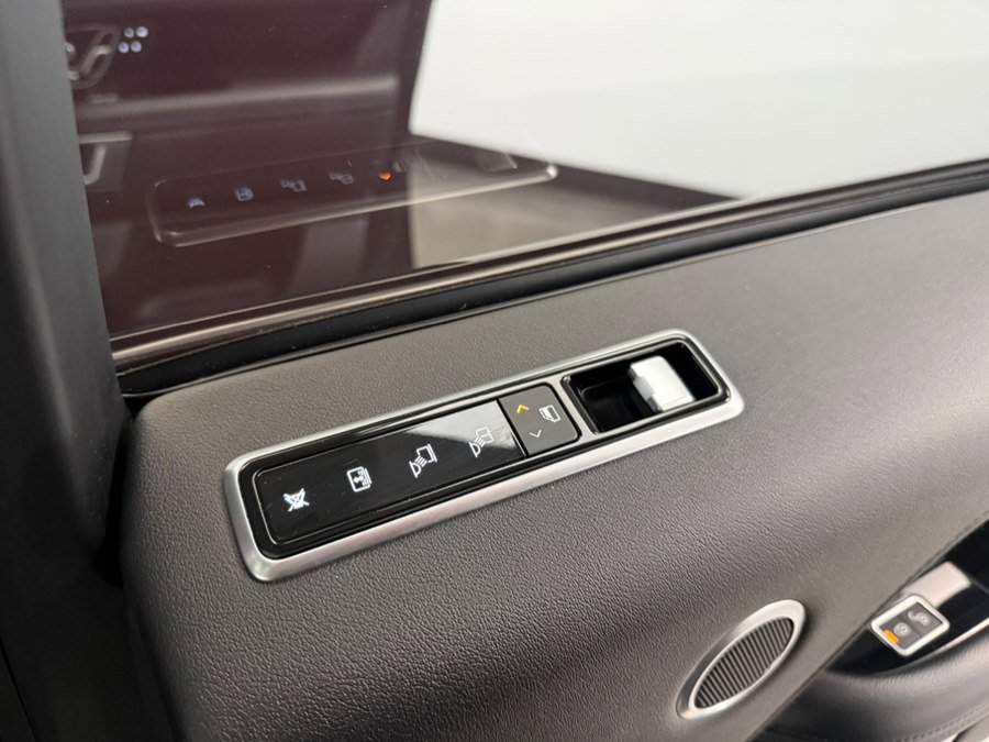 Used 2019 Land Rover Range Rover AWD/4WD image 61
