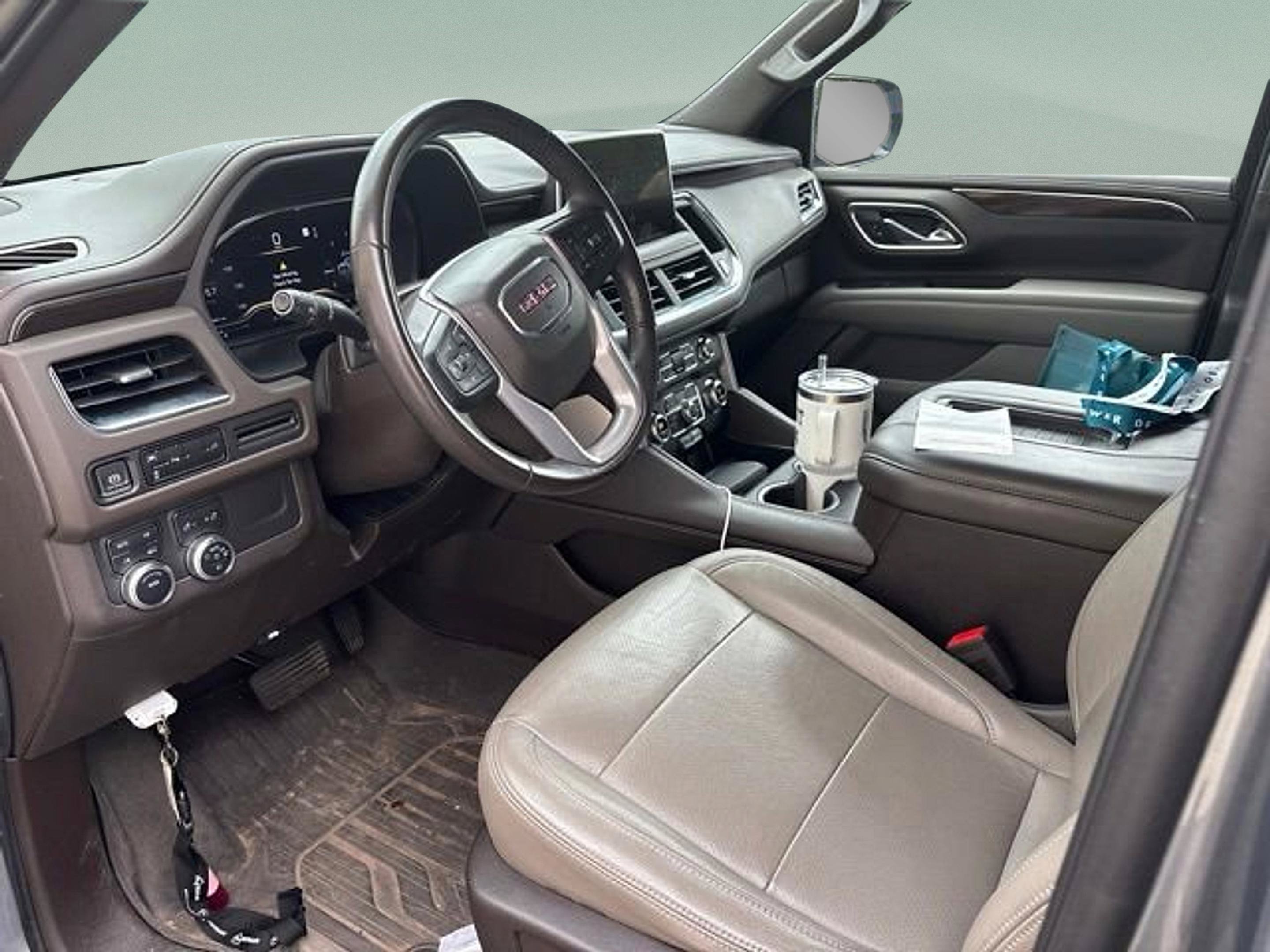 Used 2022 GMC Yukon SLE AWD/4WD image 8