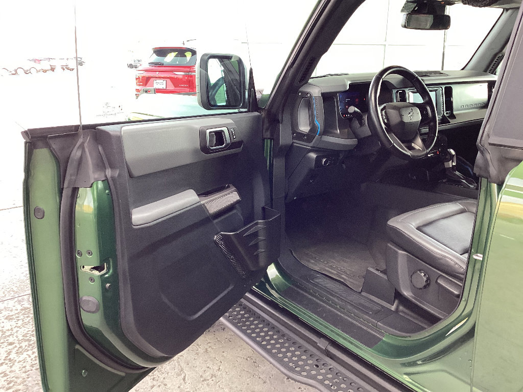 Used 2022 Ford Bronco Black Diamond image 12