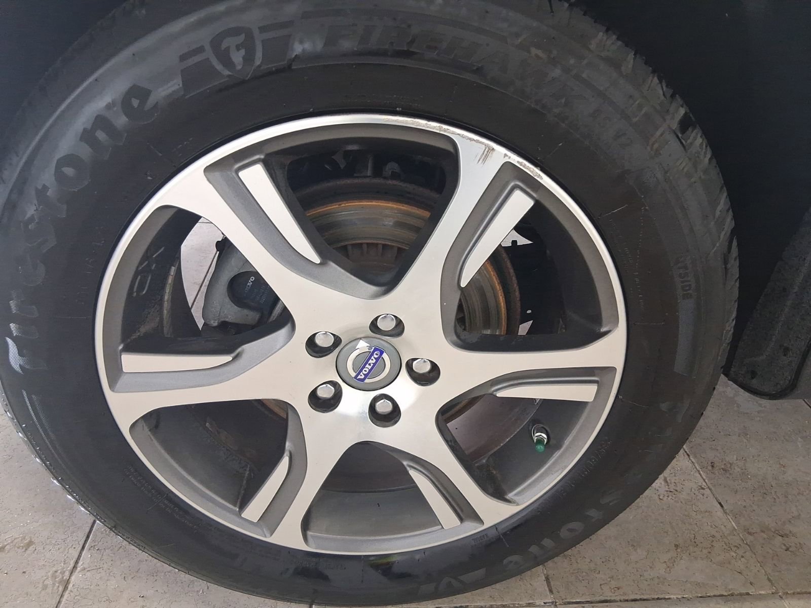 Used 2011 Volvo XC60 T6 image 12
