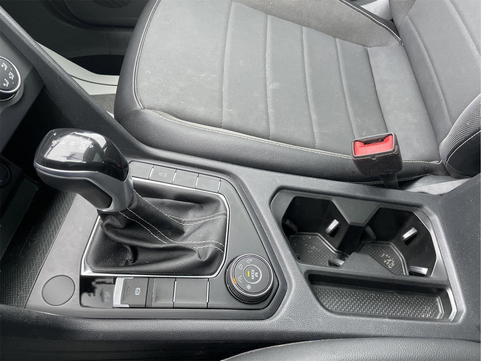 Used 2022 Volkswagen Taos SE w/ Panoramic Sunroof Package image 30