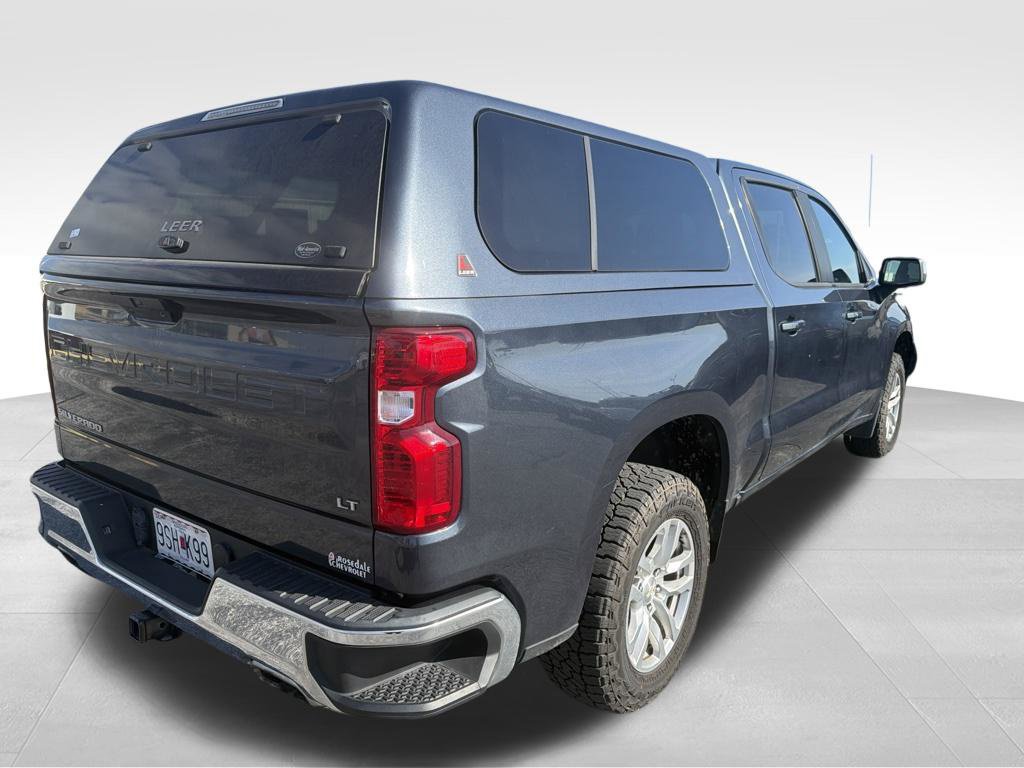 Used 2022 Chevrolet Silverado 1500 LT AWD/4WD image 26