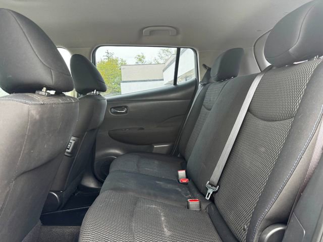 Used 2014 Nissan Leaf S w/ Charge Package FWD image 12