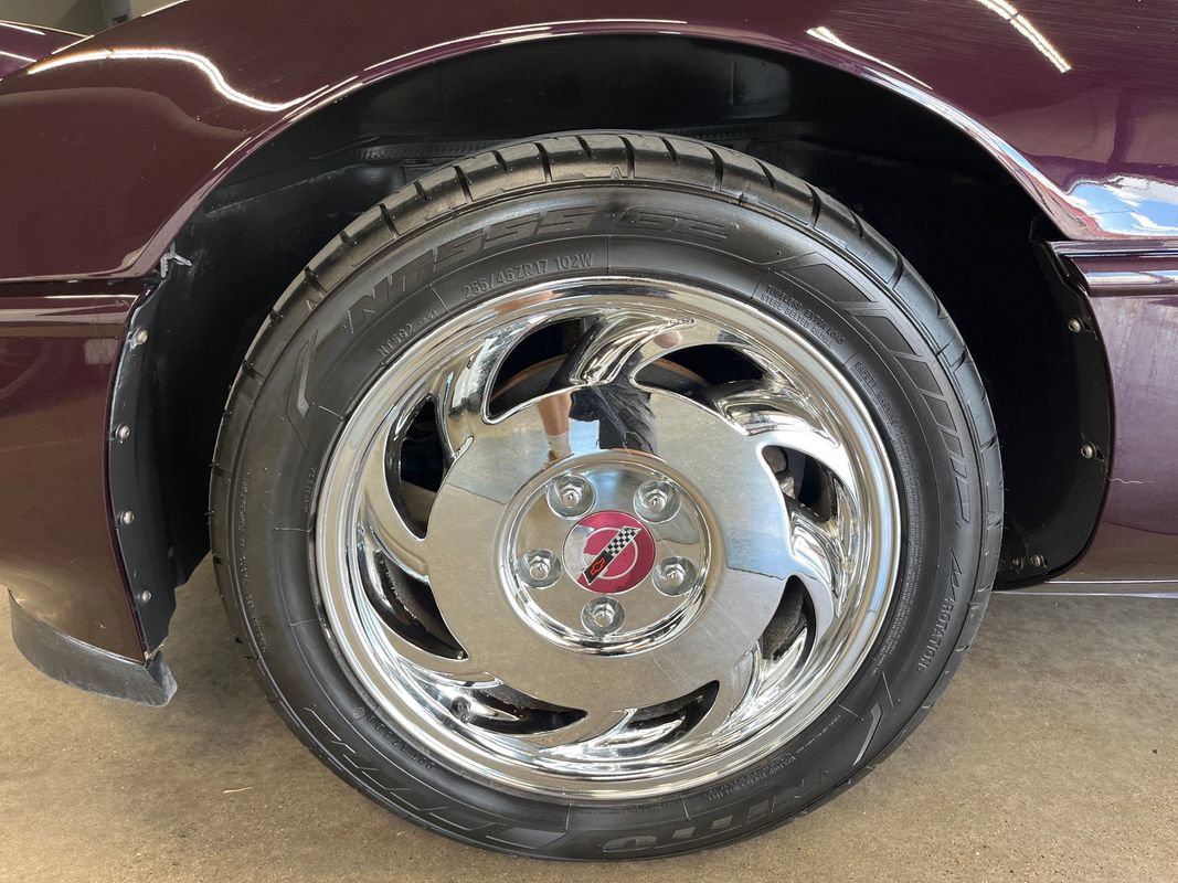 Used 1993 Chevrolet Corvette Coupe RWD image 38