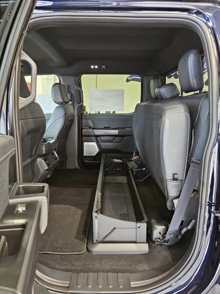 New 2025 Ford F150 Lariat w/ Equipment Group 502A High image 39