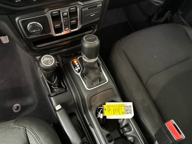 Used 2022 Jeep Gladiator Sport image 19