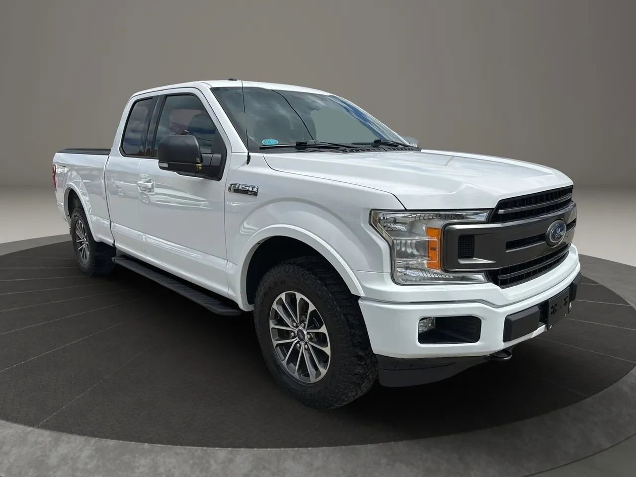 Used 2018 Ford F150 XLT w/ Equipment Group 301A Mid AWD/4WD image 3