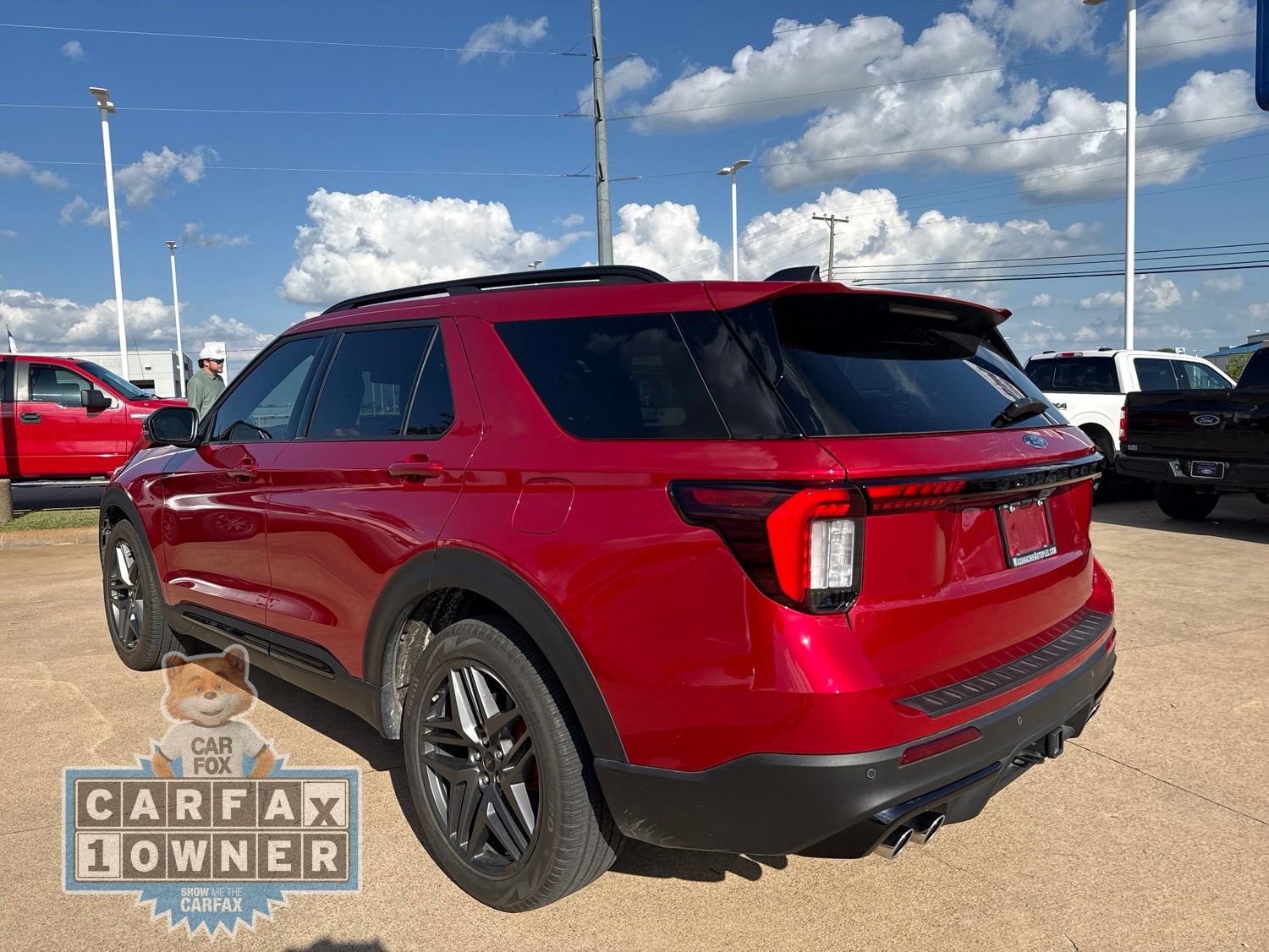 Used 2025 Ford Explorer ST AWD/4WD image 5