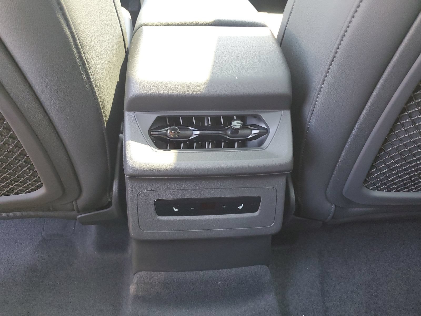 New 2027 Audi Q6 e-tron Premium Plus AWD/4WD image 12