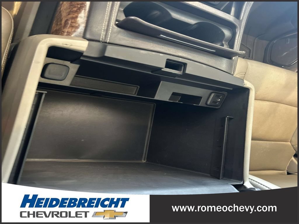 Used 2016 Chevrolet Suburban LTZ AWD/4WD image 26
