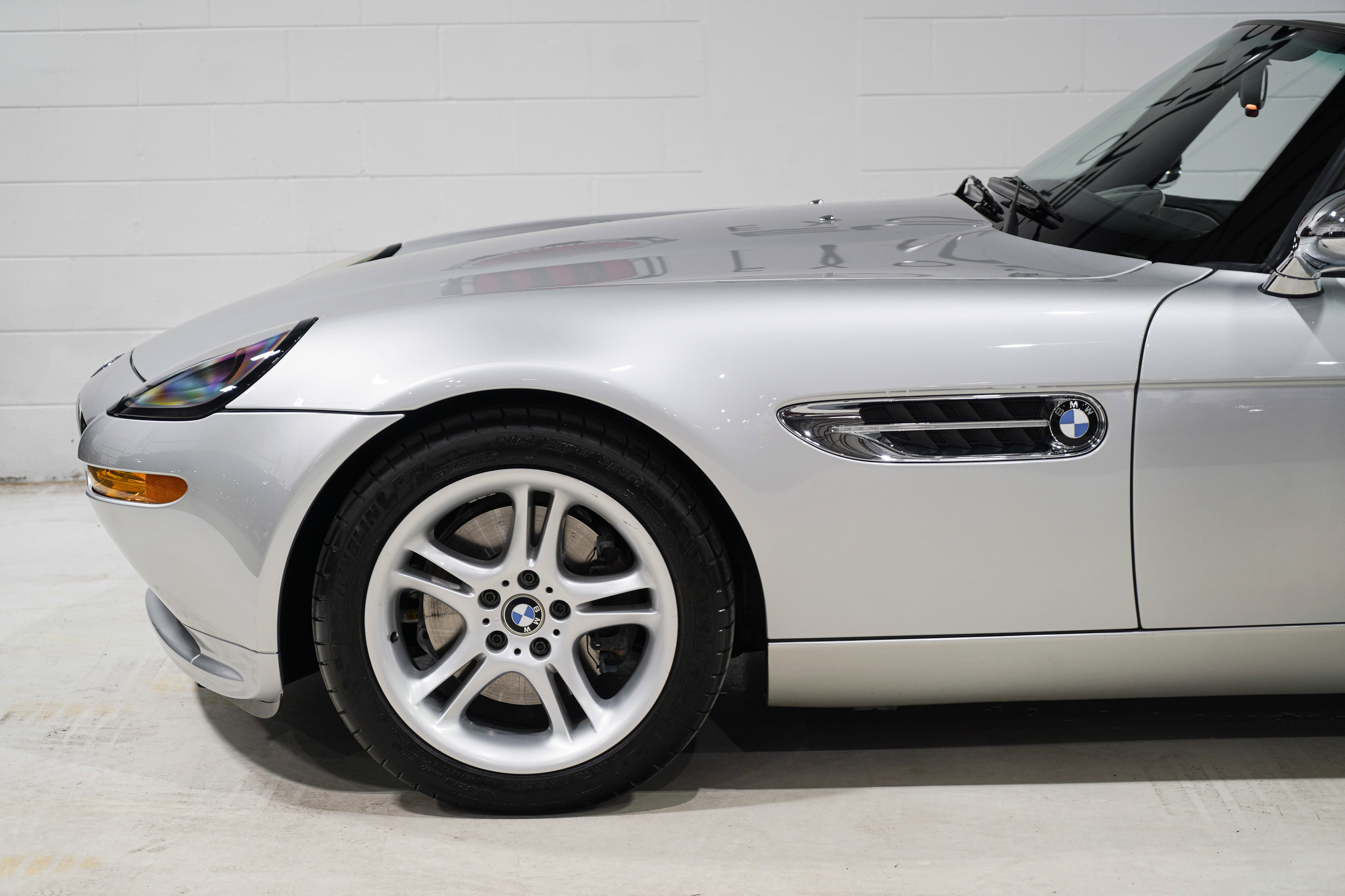Used 2000 BMW Z8 RWD image 32