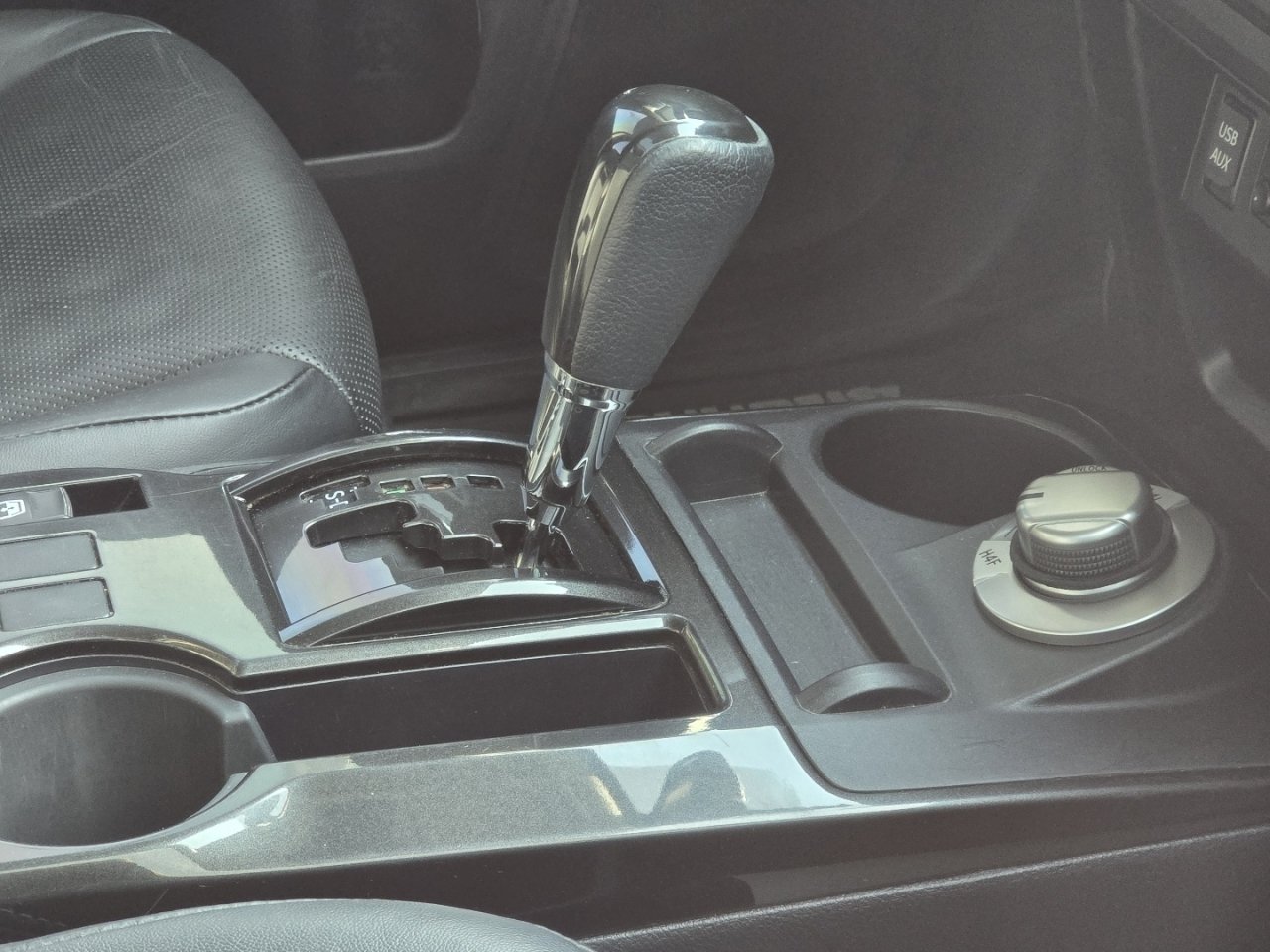 Used 2019 Toyota 4Runner Limited AWD/4WD image 14