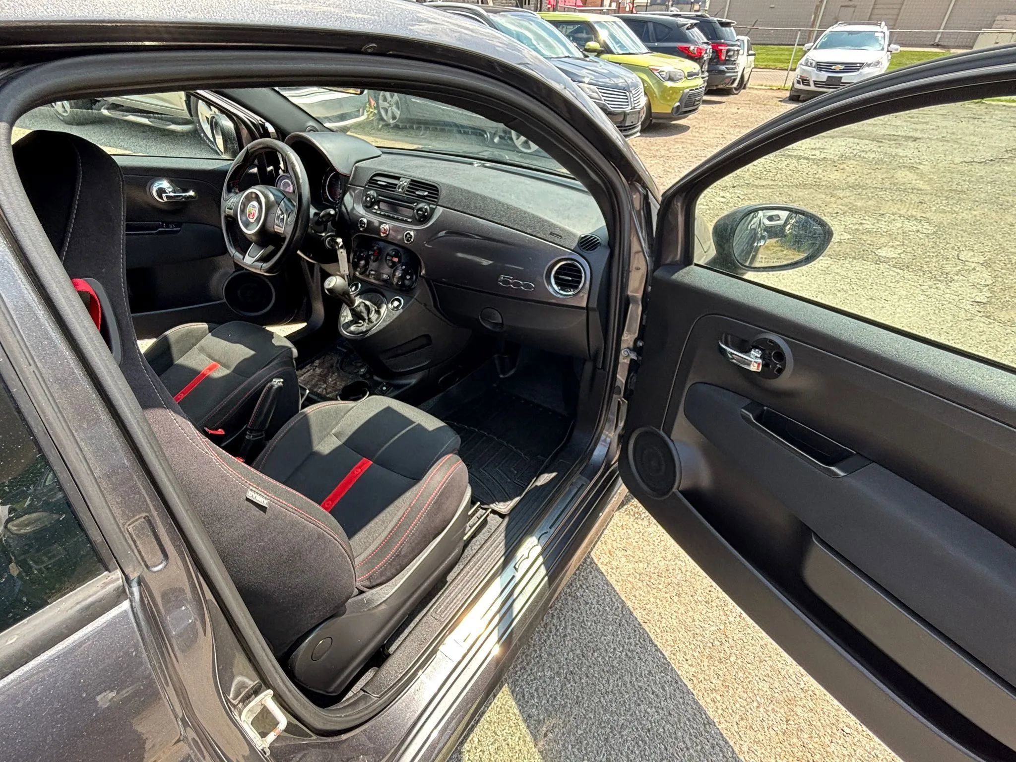 Used 2015 FIAT 500 Abarth w/ Beats Audio Package image 16