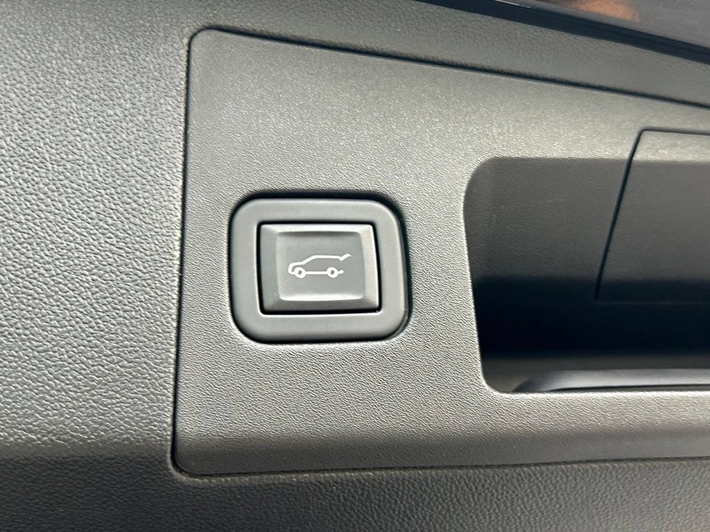 Used 2024 Cadillac XT5 Sportv w/ Technology Package AWD/4WD image 56