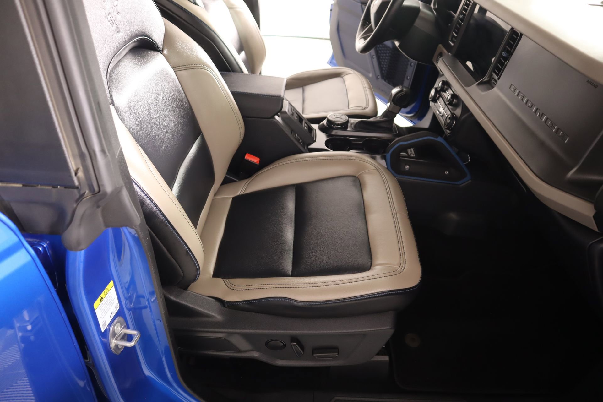 Used 2024 Ford Bronco Wildtrak image 14