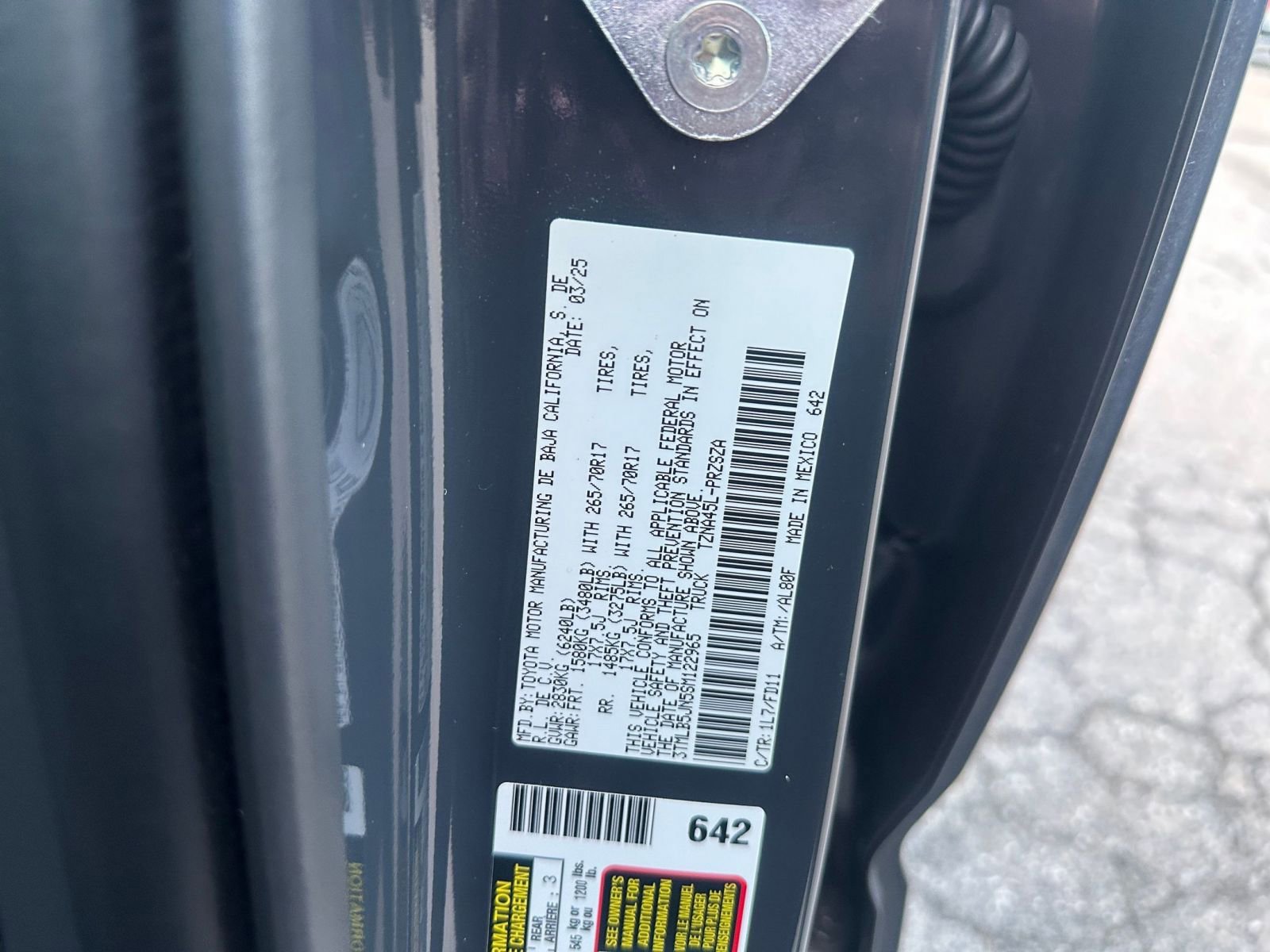 Used 2025 Toyota Tacoma TRD Off-Road image 27