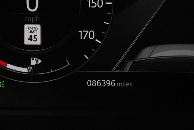 Used 2019 Land Rover Range Rover Long Wheelbase Supercharged image 36