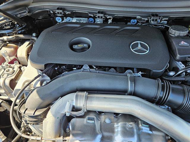 Used 2025 Mercedes-Benz GLA 250 image 16