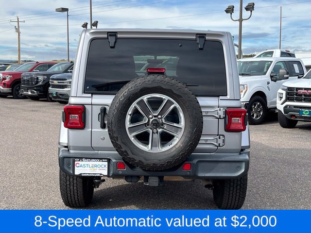 Used 2018 Jeep Wrangler Unlimited Sahara AWD/4WD image 4