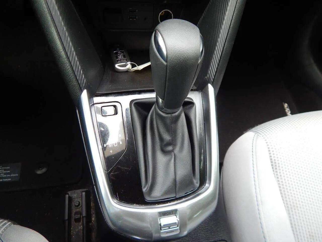 Used 2019 Toyota Yaris XLE image 24