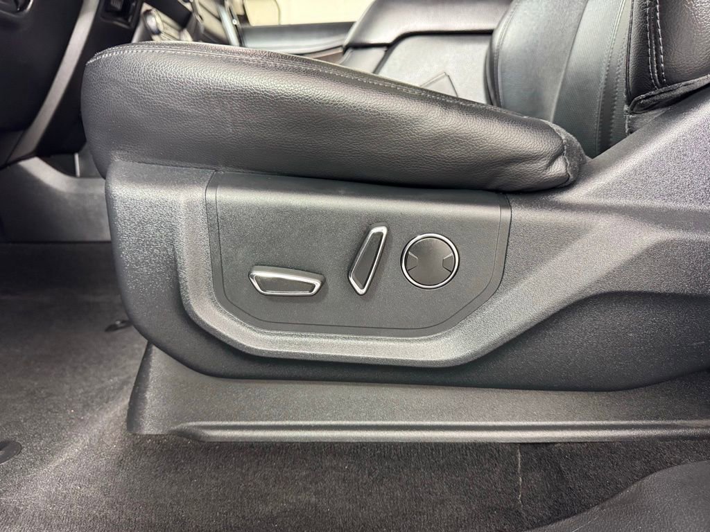 Used 2019 Ford Expedition Limited w/ Equipment Group 302A image 23