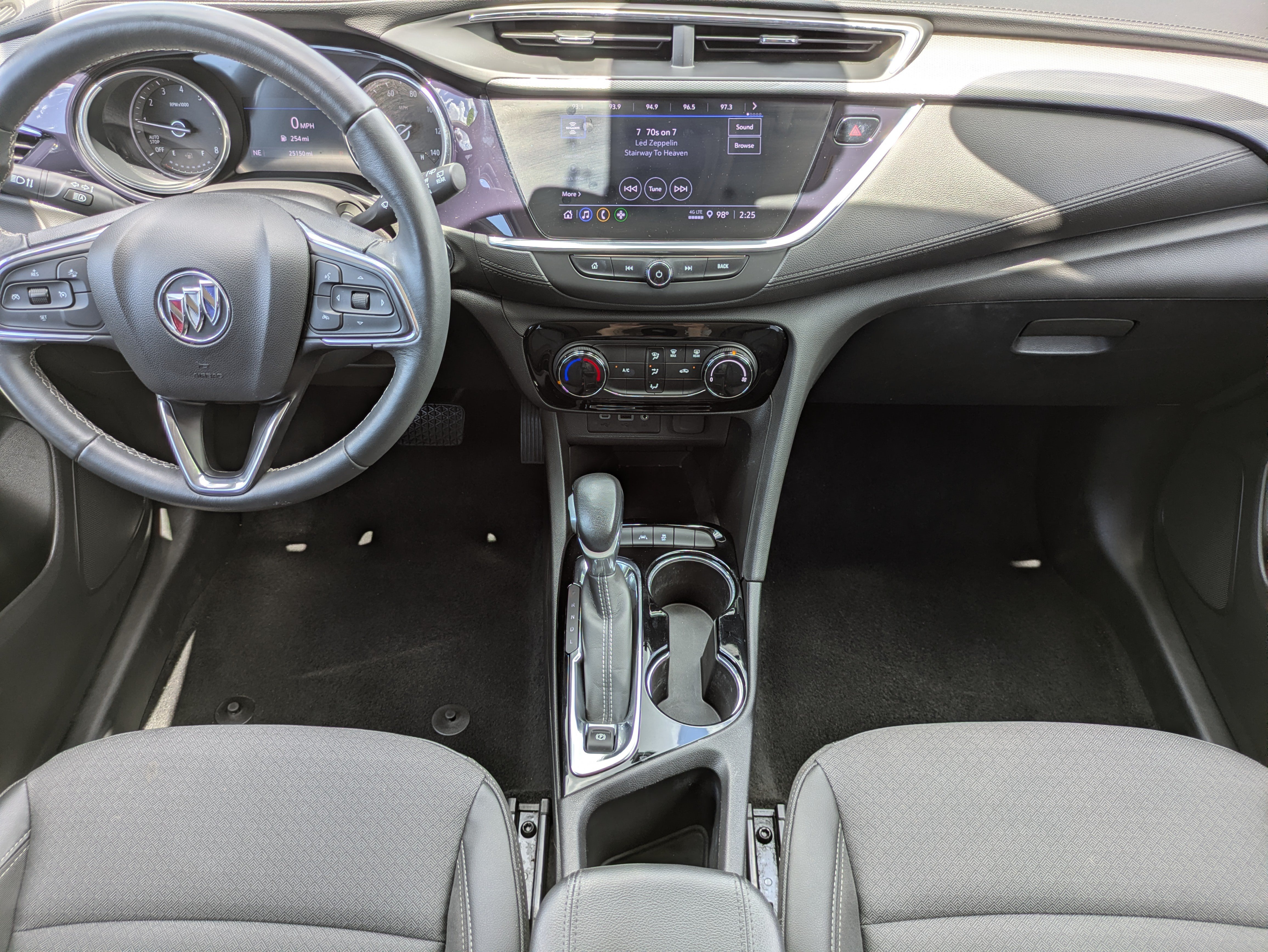 Used 2023 Buick Encore GX Preferred FWD image 32