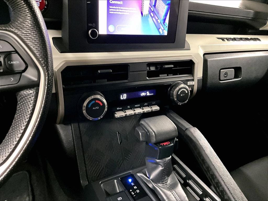 Certified 2024 Toyota Tacoma TRD Off-Road AWD/4WD image 24