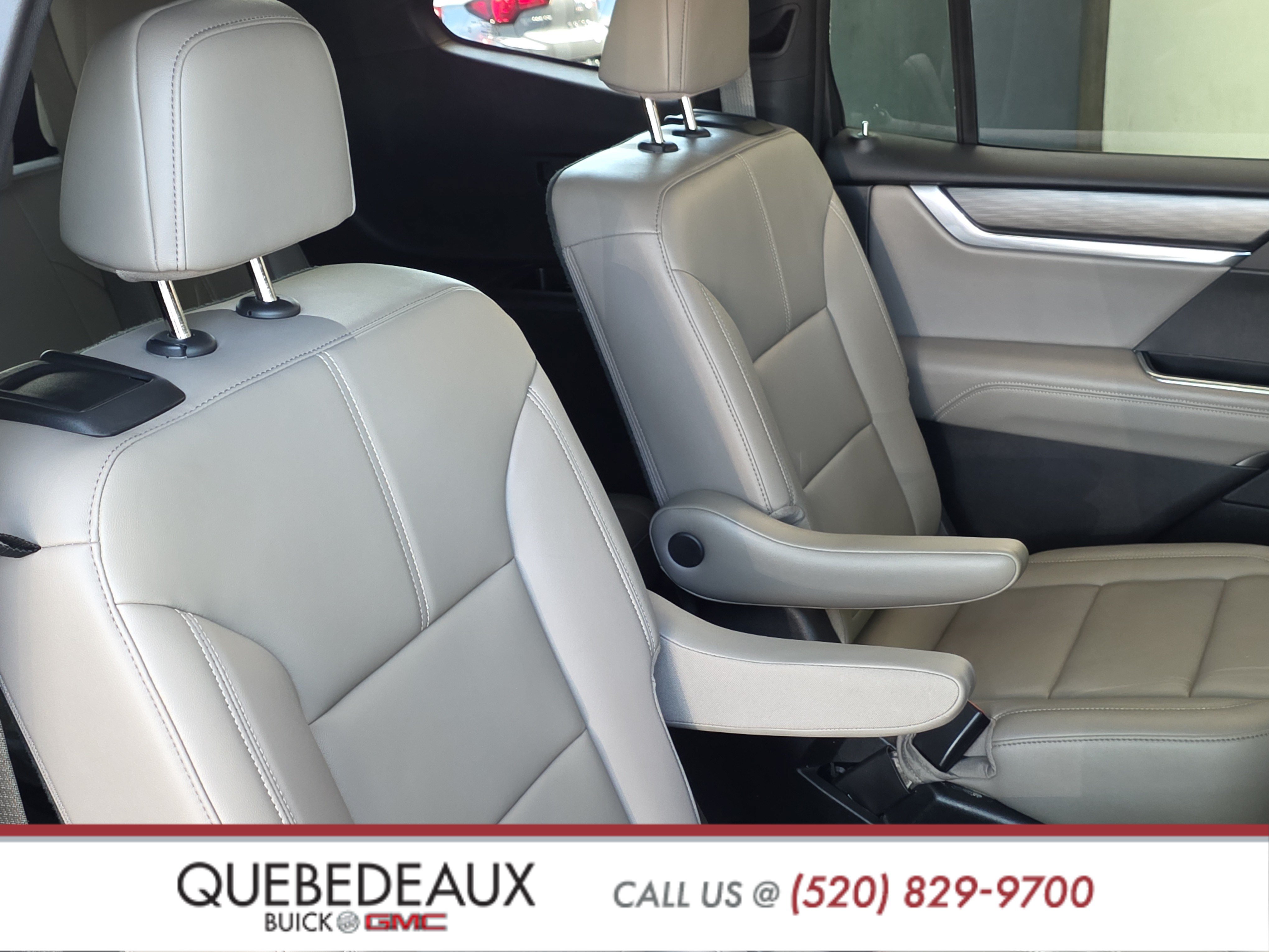 Used 2026 GMC Acadia Elevation w/ Black Edition FWD image 26