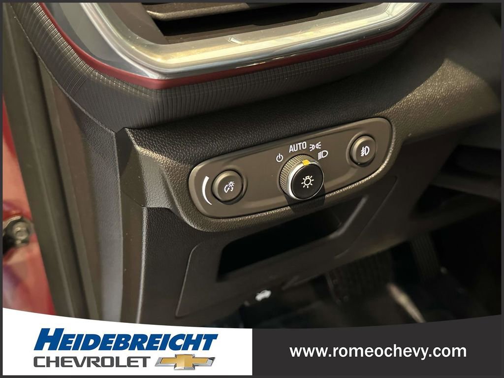 Certified 2023 Chevrolet TrailBlazer RS w/ Convenience Package image 21
