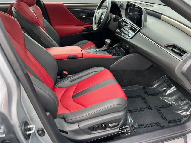 Certified 2022 Lexus ES 350 F Sport w/ Accessory Package image 14