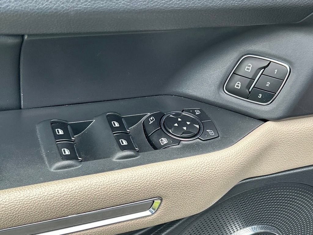 Used 2024 Ford Expedition Limited RWD image 18